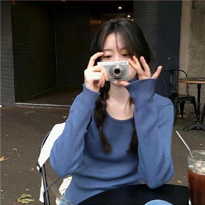 小奶龙驾到我在荒年带全家发大财